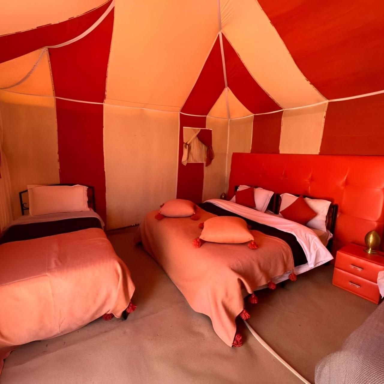 Exceptional Luxury Camp Hotel Merzouga Buitenkant foto